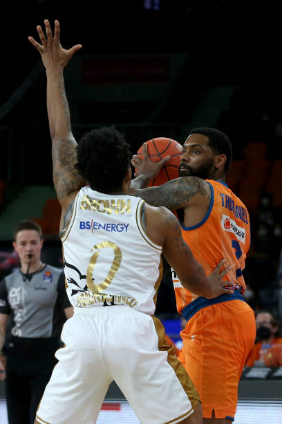 性都略逊一 性都略逊一