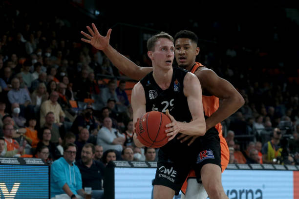 这两支球队 这两支球队