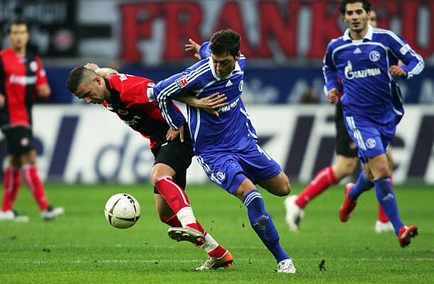 巨大影响 巨大影响